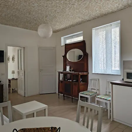 Cozy & Charming House On The Sorrento Coast Ferienhaus